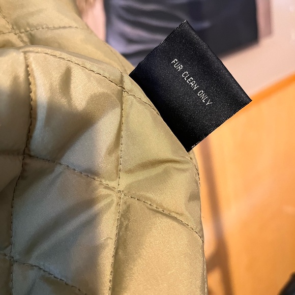 Women’s Faux Fur Demin Jacket - Picture 6 of 8